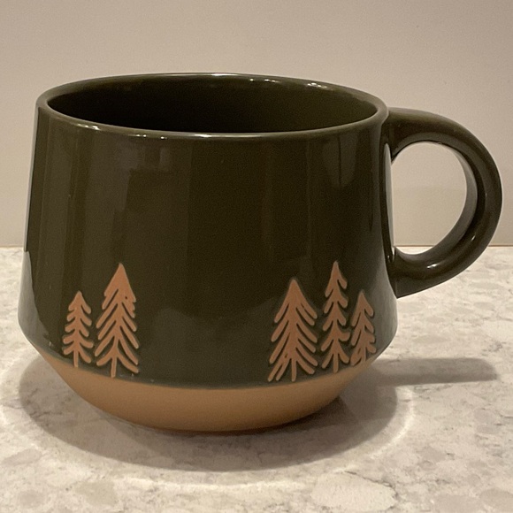 Mountain Man Fruit & Nut Company Other - Mountain Man Fruit & Nut Company Ceramic Mug with Pine Tree Design